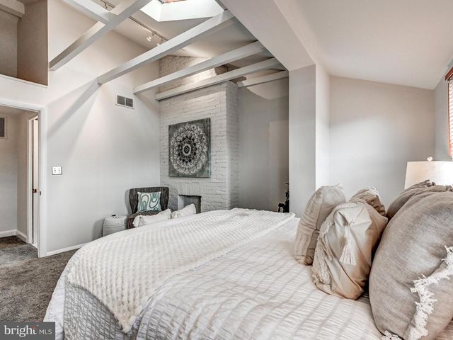 127 S CASTLE ST, Baltimore, MD 21231