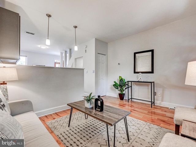 127 S CASTLE ST, Baltimore, MD 21231