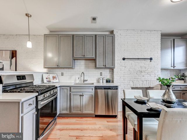 127 S CASTLE ST, Baltimore, MD 21231