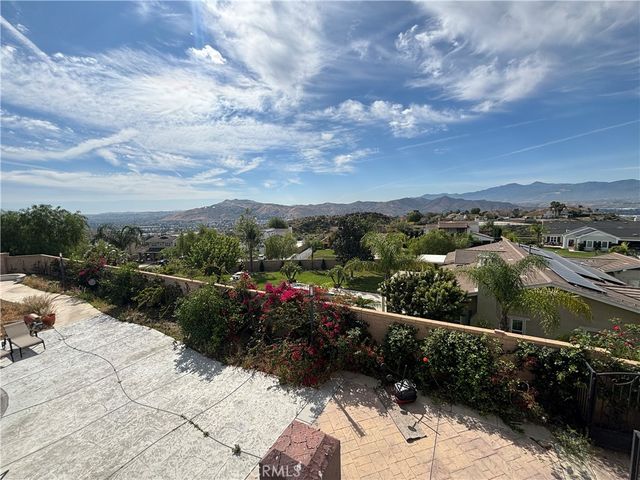 827 Baghdady, Corona, CA 92879