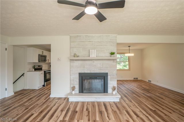615 Summit Street SE, North Canton, OH 44720