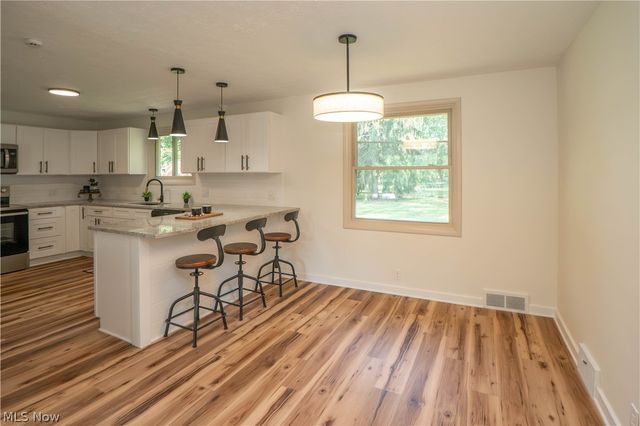 615 Summit Street SE, North Canton, OH 44720