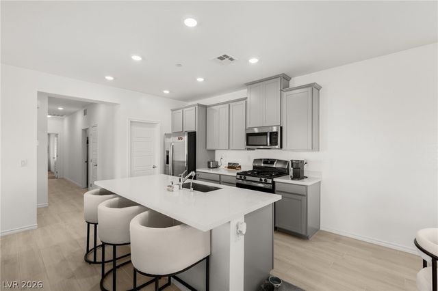 600 North Carriage Hill Drive 2156, Las Vegas, NV 89138