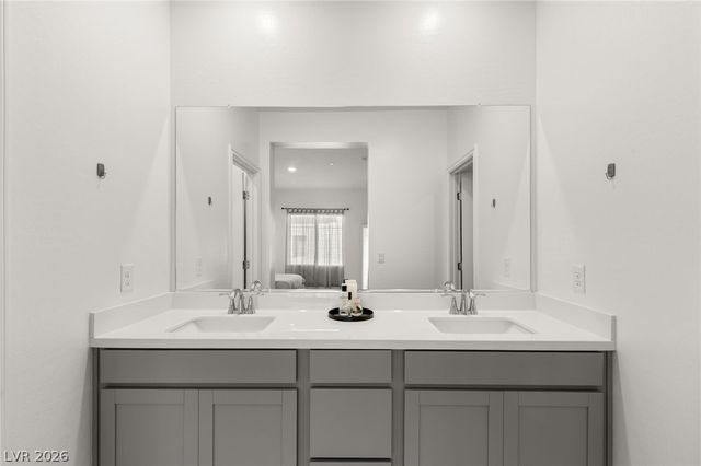 600 North Carriage Hill Drive 2156, Las Vegas, NV 89138