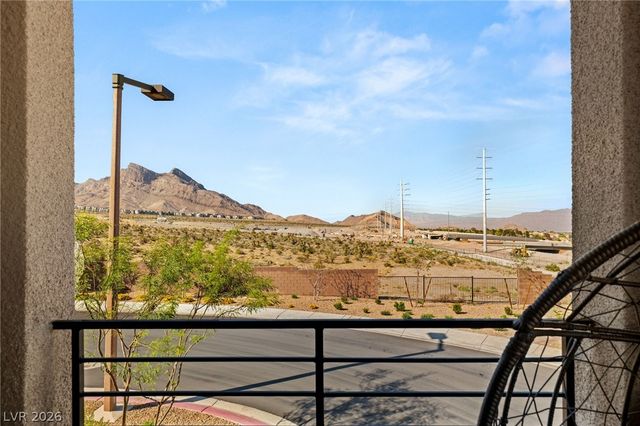 600 North Carriage Hill Drive 2156, Las Vegas, NV 89138