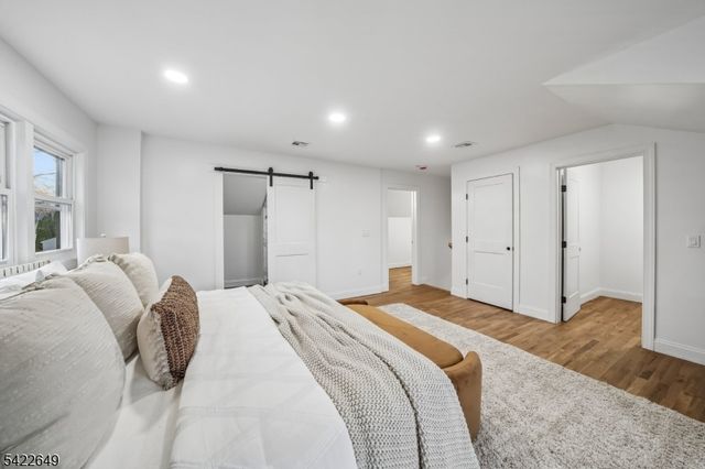 5 Essex Rd, Maplewood Twp., NJ 07040