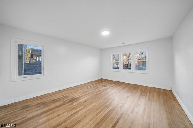 5 Essex Rd, Maplewood Twp., NJ 07040