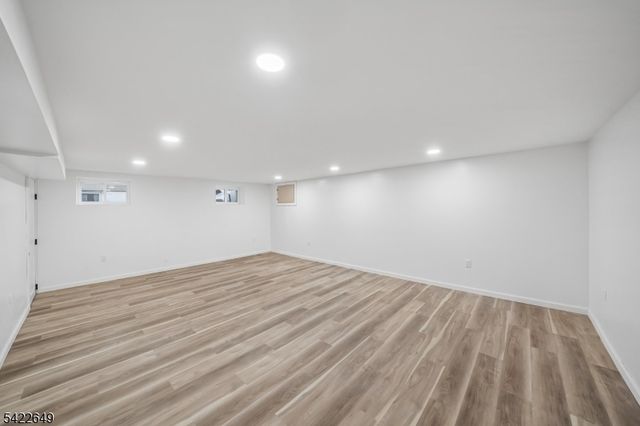 5 Essex Rd, Maplewood Twp., NJ 07040