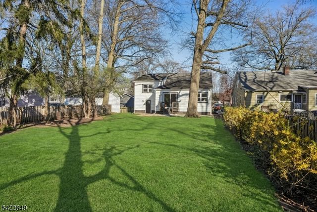 5 Essex Rd, Maplewood Twp., NJ 07040