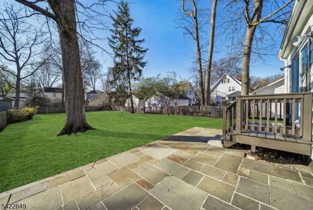 5 Essex Rd, Maplewood Twp., NJ 07040
