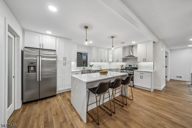 5 Essex Rd, Maplewood Twp., NJ 07040