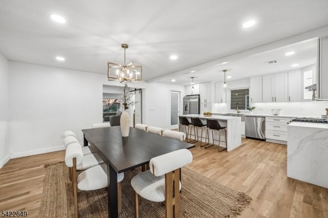 5 Essex Rd, Maplewood Twp., NJ 07040