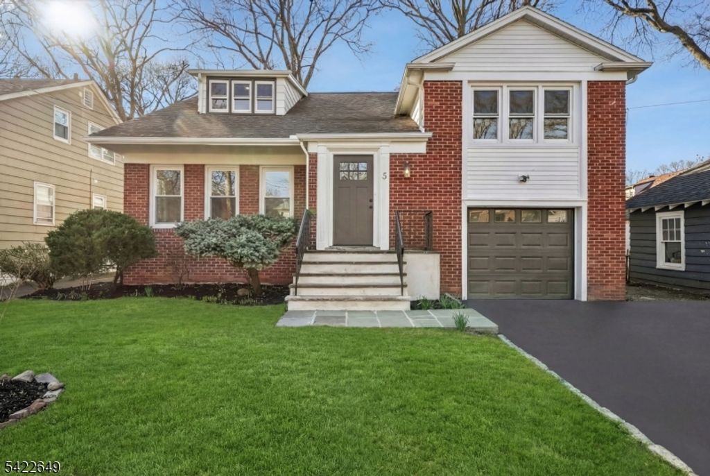 5 Essex Rd, Maplewood Twp., NJ 07040