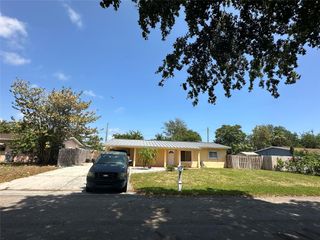 711 NE 31st St, Pompano Beach, FL 33064