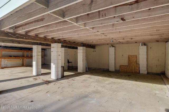 6509 Big Oak Drive, Ocean Springs, MS 39564