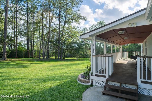 6509 Big Oak Drive, Ocean Springs, MS 39564