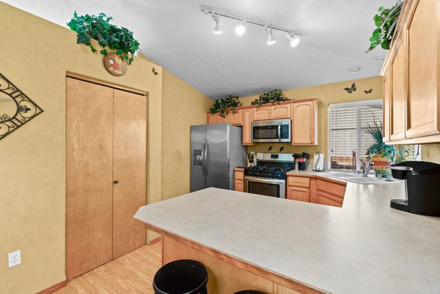 7006 N Helena St, Spokane, WA 99217