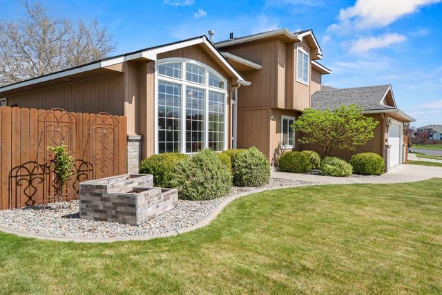 7006 N Helena St, Spokane, WA 99217