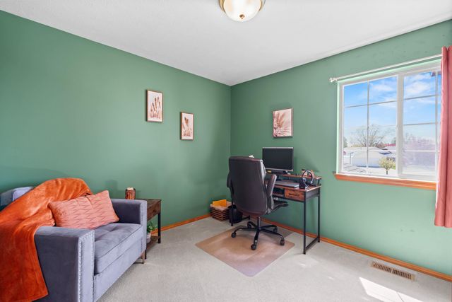 7006 N Helena St, Spokane, WA 99217