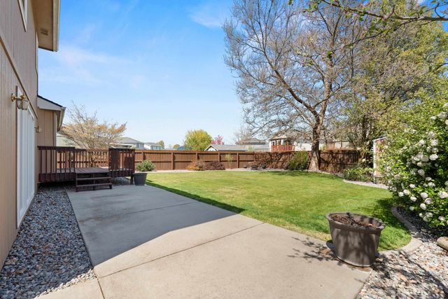 7006 N Helena St, Spokane, WA 99217