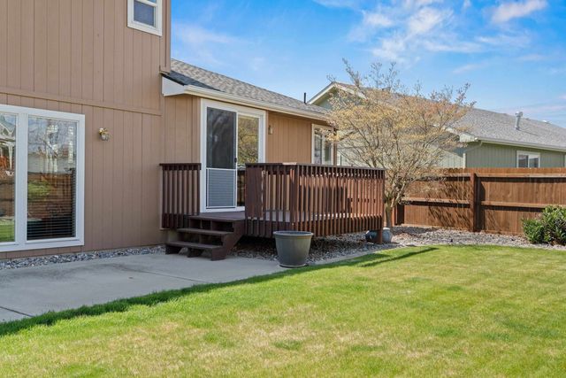 7006 N Helena St, Spokane, WA 99217