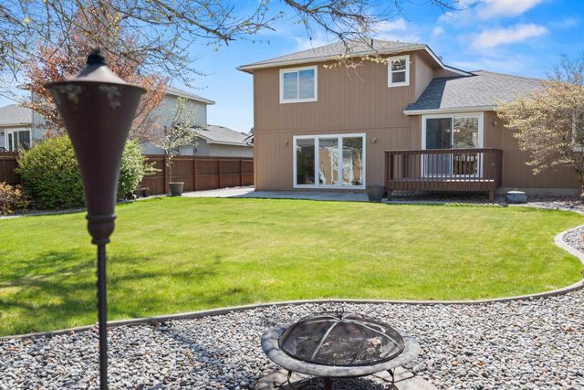 7006 N Helena St, Spokane, WA 99217