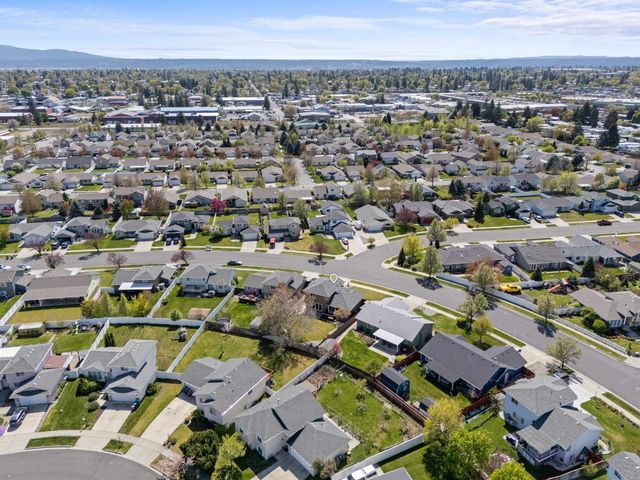 7006 N Helena St, Spokane, WA 99217