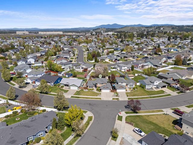 7006 N Helena St, Spokane, WA 99217