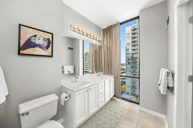 435 W Erie Street 1708, Chicago, IL 60610