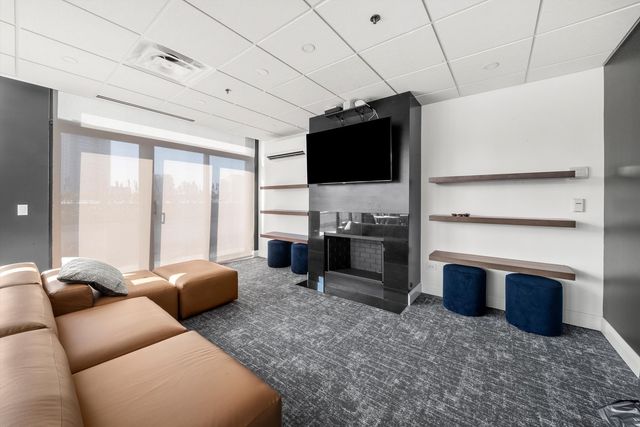 435 W Erie Street 1708, Chicago, IL 60610