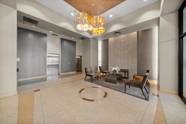 435 W Erie Street 1708, Chicago, IL 60610