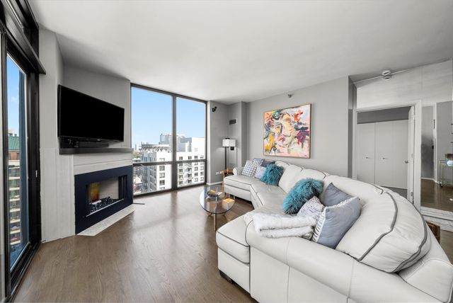 435 W Erie Street 1708, Chicago, IL 60610