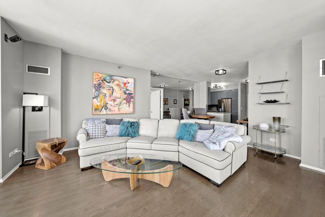 435 W Erie Street 1708, Chicago, IL 60610