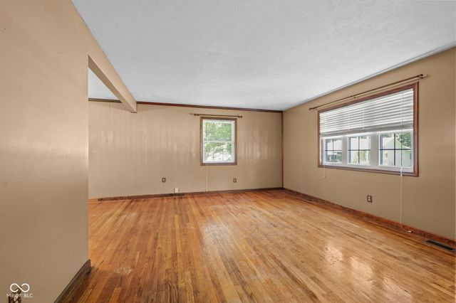 1855 W Shore Drive, Martinsville, IN 46151