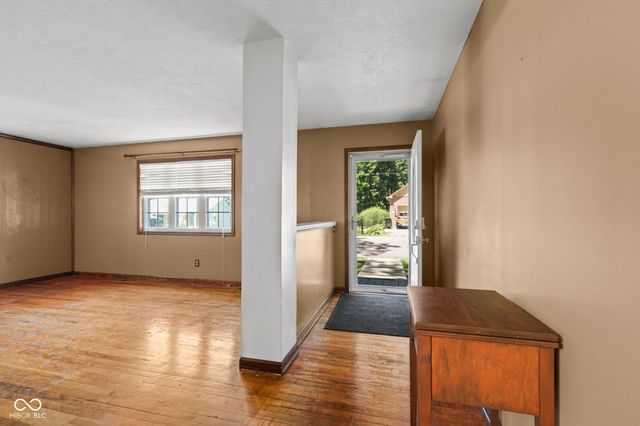 1855 W Shore Drive, Martinsville, IN 46151