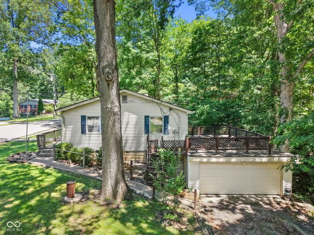 1855 W Shore Drive, Martinsville, IN 46151