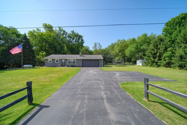 9871 Knight Road, Grass Lake, MI 49240