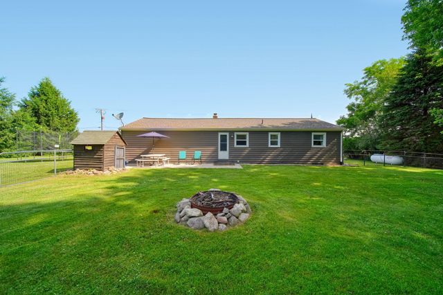 9871 Knight Road, Grass Lake, MI 49240