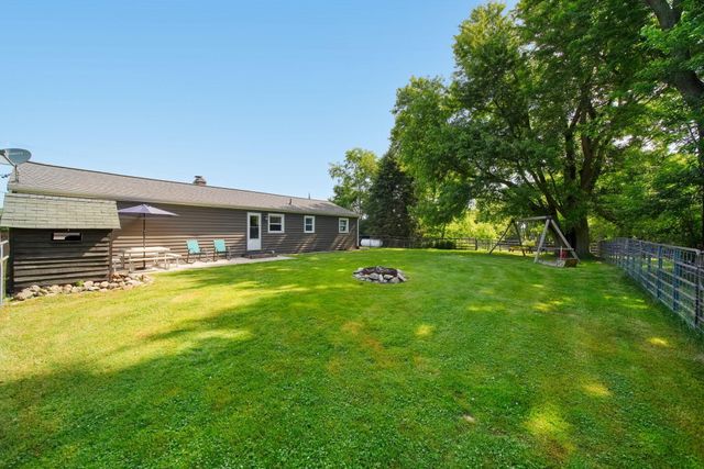 9871 Knight Road, Grass Lake, MI 49240