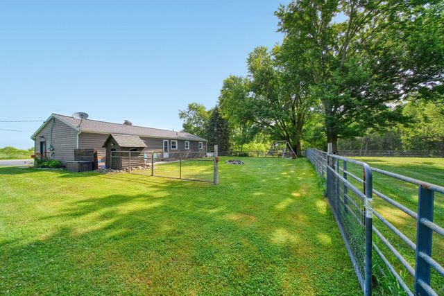 9871 Knight Road, Grass Lake, MI 49240