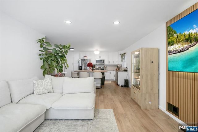 123 Chestnut Street, Garfield, NJ 07026