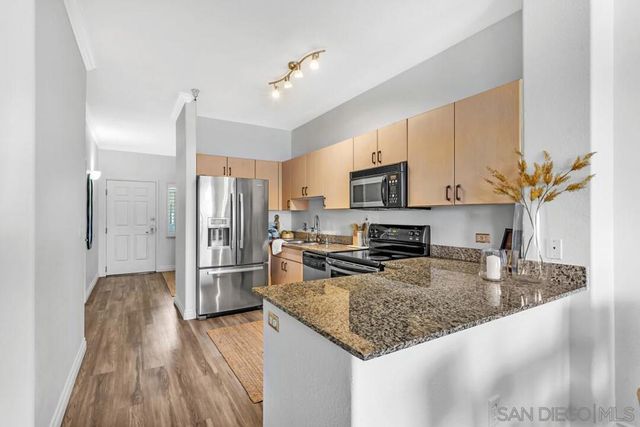 1643 6th Ave. 415, San Diego, CA 92101