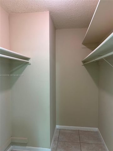 484 NW 165th St Rd A-316, Miami, FL 33169