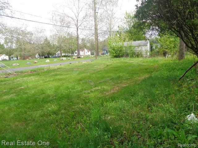 15772 Chatham Street, Detroit, MI 48223