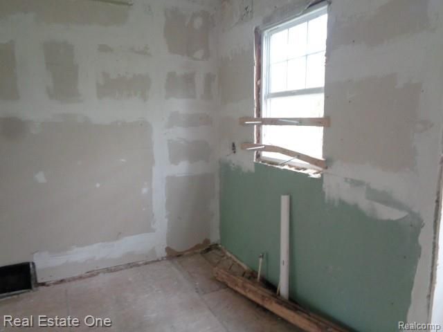 15772 Chatham Street, Detroit, MI 48223