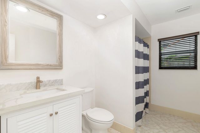 2690 Mikasa Drive, Palm Beach Gardens, FL 33410