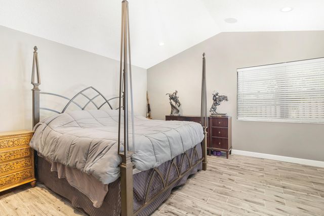 2690 Mikasa Drive, Palm Beach Gardens, FL 33410