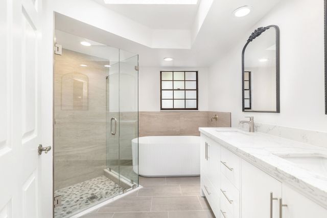 2690 Mikasa Drive, Palm Beach Gardens, FL 33410