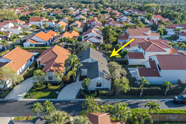 2690 Mikasa Drive, Palm Beach Gardens, FL 33410