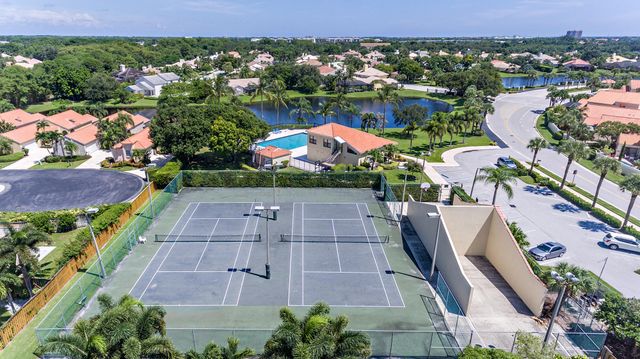 2690 Mikasa Drive, Palm Beach Gardens, FL 33410